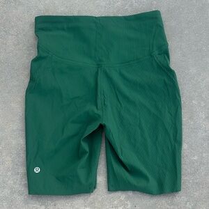 lululemon athletica bike biker shorts workout athletic gymwear athleisure size 6